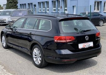 Volkswagen Passat 2.0TDi 110kw DSG NAVI TEMPOMAT automat - 3