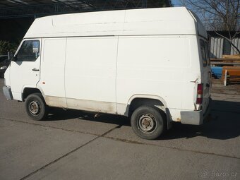 Nissan Trade 3.0 D - 3