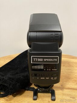 Neewer TT560 univerzální externí blesk - 3