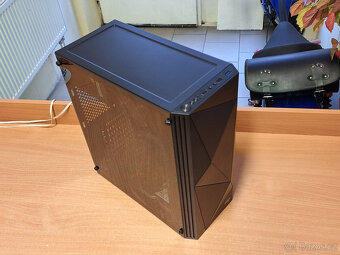 Nové PC - AMD 6 x 3.90 GHz, 16 GB RAM, SSD + HDD - 3