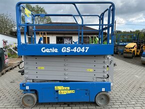 Nůžková plošina Genie GS-4047 - 3