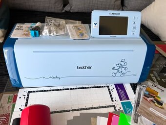 Brother ScanNCut SDX2250D + Cricut EasyPress 2 - 3