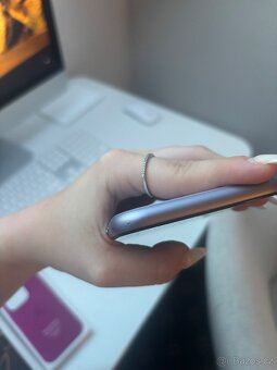 iPhone 11 fialový - 3
