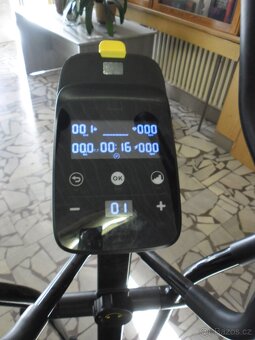 Prodáme eliptický trenažér Domyos EL540 - 3