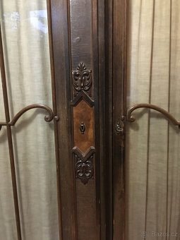 Starožitná skříň - 3