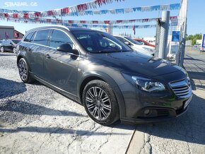 Opel Insignia 2.0CDTi 120kW,4x4,Country T. - 3