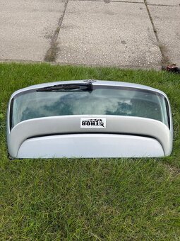 Páté dveře se spoilerem VW Golf IV kupé - 3