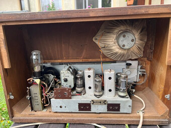 Rádio Tesla 605 A - 3