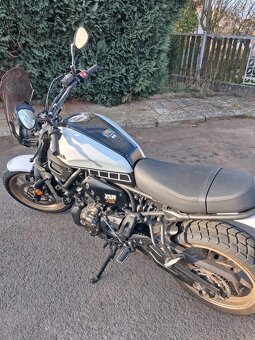 Yamaha XSR 700 Legacy - 3