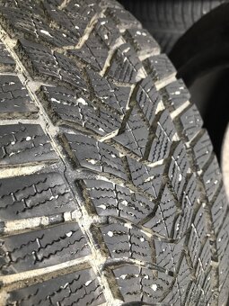Zimní pneu 235/45/18 - 3