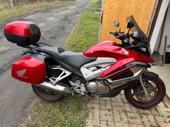 Honda VFR 800 Crossrunner (2012) - 3