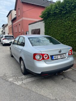 Volkswagen Jetta 2007 - 3