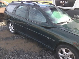 Opel Vectra B Combi 1,6 16V 74kW Ecotec 1999 - díly - 3