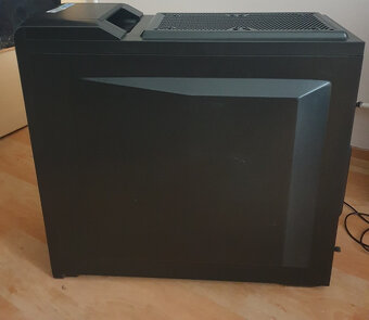 Corsair 400R Carbide Series černá - 3