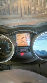 Piaggio Xevo 125 - 3