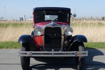 1930 Ford Model A Tudor - 3