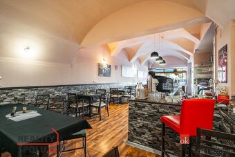 Prodej, komerční/restaurace, 110.79 m2, Masarykovo náměstí 2 - 3