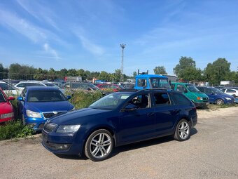 Octavia 3 1.6 TDI 81 KW DSG - 3