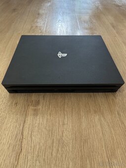 Playstation 4 Pro 1TB (PS4 Pro) - 3