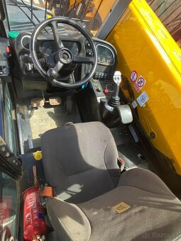 Teleskopický manipulátor JCB 525-60 - 3
