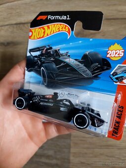 Hotwheels f1 formule mercedes petronas, williams racing - 3