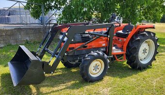 KUBOTA GL301D s čelním nakladačem - 3