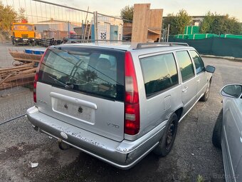 Volvo V70 2.5 TDI - náhradní díly - 3