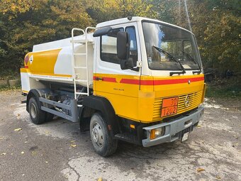 Mercedes Benz 814 cisterna - 3
