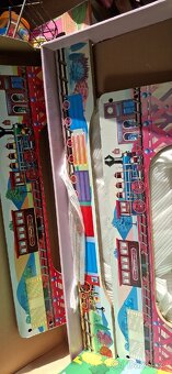 Stolek na drevene vlacky - 3