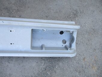 Zadní nárazník ke karavanu DETHLEFFS - 3