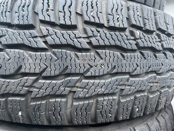 Nokian 215/65 r15c zimní - 3