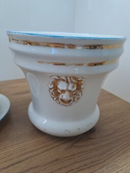 Starožitné květináče - 3