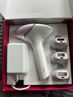 Philips Lumea IPL Hair Removal 8000 - 3