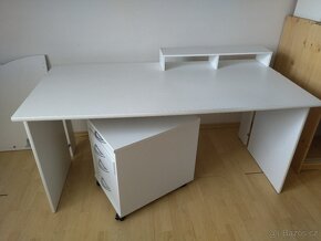 Kancelářský stůl - 3