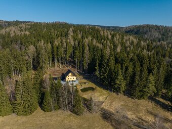 Dům v krásné přírodě Krušných hor. Sleva 0,5 mil.Kč. - 3