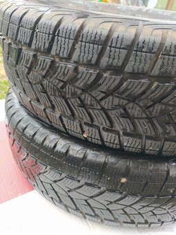 Pneu Goodyear ultra grip 215/70 R16 - 3