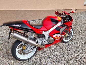 Honda VTR SP1 - 3