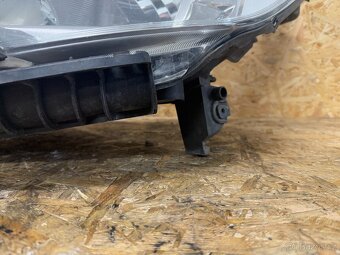 LEVÉ PŘEDNÍ HALOGENOVÉ SVĚTLO FORD KUGA MK2 90014882 - 3