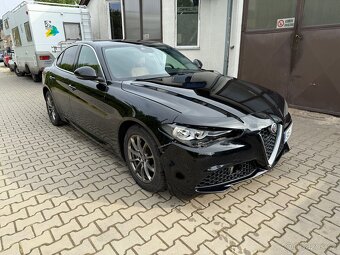 Alfa Romeo Giulia - 3