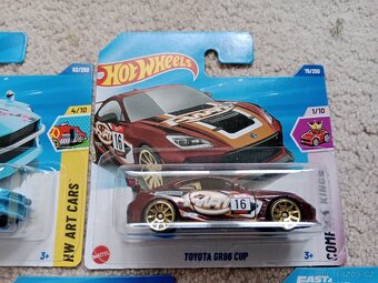 Hot wheels Nissan, Toyota, datsun - 3