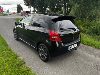 Toyota Yaris 1.3 VVT-i 63kW, SPORT, ALU, Klima - 3