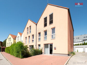Prodej bytu 3+kk, 70 m², Praha, ul. Podchýšská - 3