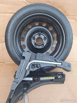 Rezervní kolo Volkswagen Golf - 3