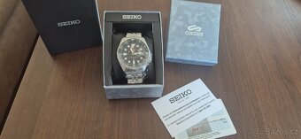 Seiko 5 Sports 'Black Grape' GMT SSK001K1 - 3