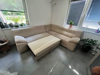 Prodám rohovou rozkládací sedačku s úložným prostorem - 3