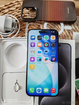 iPhone 15 Pro Max 256GB Black Titanium ZAMLUVENO - 3