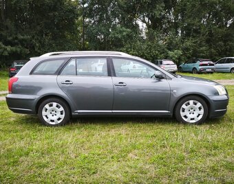 Toyota Avensis Kombi 1.8 VVTi - rok 2005 - 3