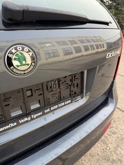 Zadní část + světlý interiér Octavia 2 Facelift - 3