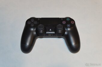 Playstation 4 Pro 1 TB - 3