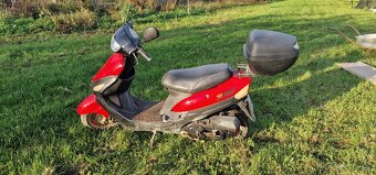 Skutr Kentoya zoom 50 - 3